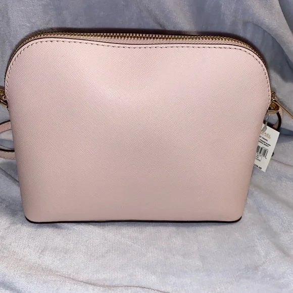 Favorite Purse! Brand New Michael Kors Jet Set Dome in Blush Pink - Picture 4 of 6